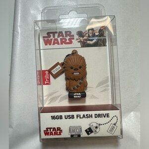 NIB Star Wars Chewbacca 16GB USB Flash‎ Thumb Drive FD030520